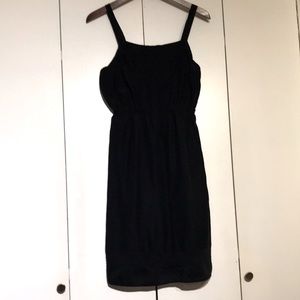Old Navy Women’s dress Size M/M/M sleeveless color black in good condition
